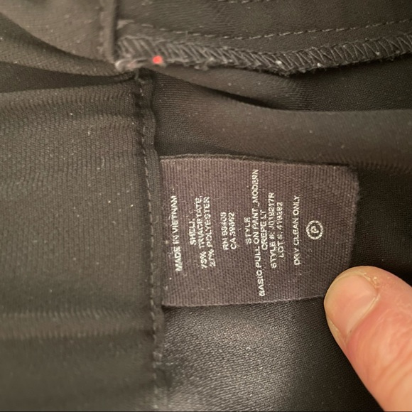 Theory pull on crop pant size 6 - Picture 10 of 10